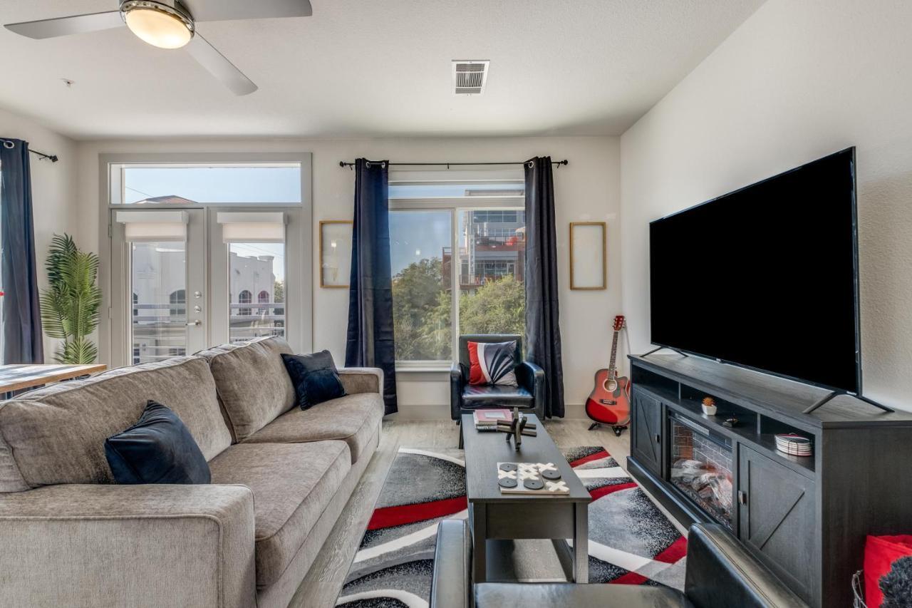 Radiant Condo On The Riverwalk 1325 San Antonio Esterno foto