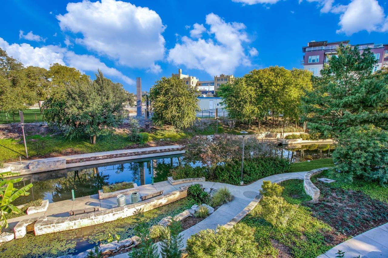 Radiant Condo On The Riverwalk 1325 San Antonio Esterno foto